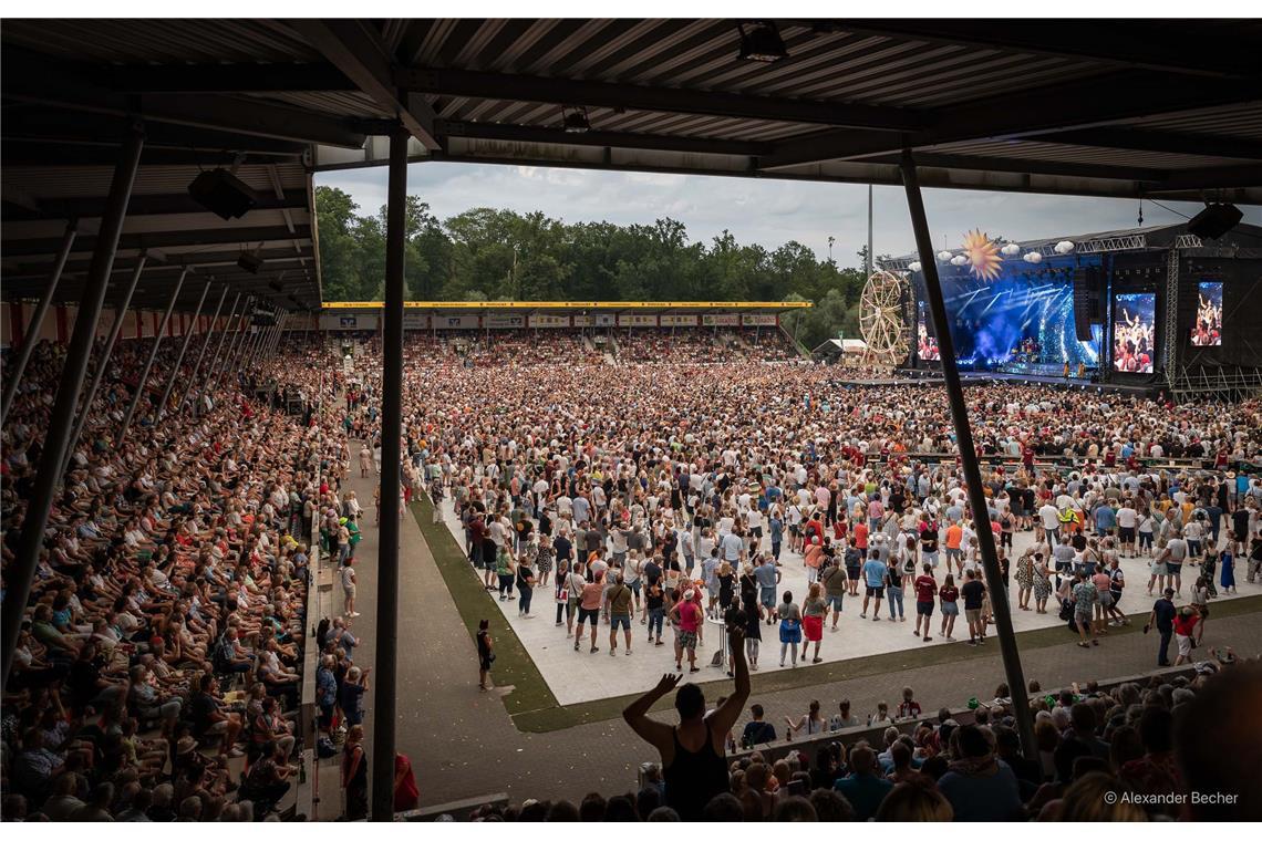 // 17. Heimspiel, Open Air Andrea Berg in der Arena in Aspach