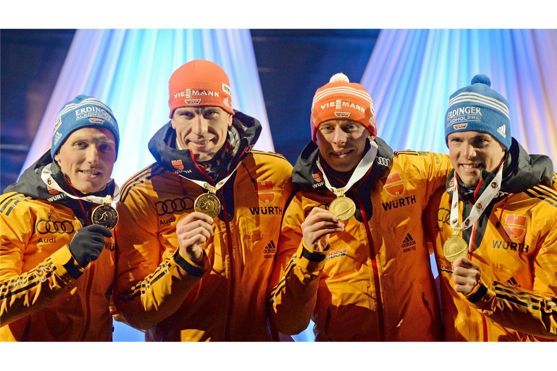 2015 holten Erik Lesser (links) mit Arnd Peiffer, Daniel Böhm und Simon Schempp das bislang letzte WM-Gold für die deutsche Männer-Staffel.