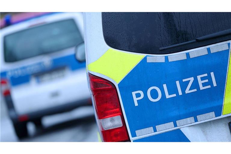 73 Polizisten waren an der Razzia beteiligt. (Symbolbild)