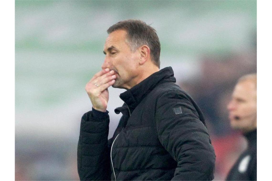 Köln-Trainer Beierlorzer darf vorerst weitermachen Achim Beierlorzer soll vorerst Trainer des 1. FC Köln bleiben. Foto: Roland Weihrauch/dpa