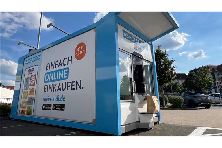 Aldi Süd und Rewe testen an einigen Standorten Abhol-Automaten für Lebensmittel.