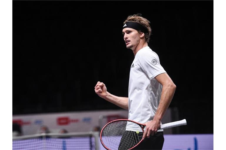 Alexander Zverev ballt die Faust nach einem Punktgewinn. Foto: Jonas Güttler/dpa