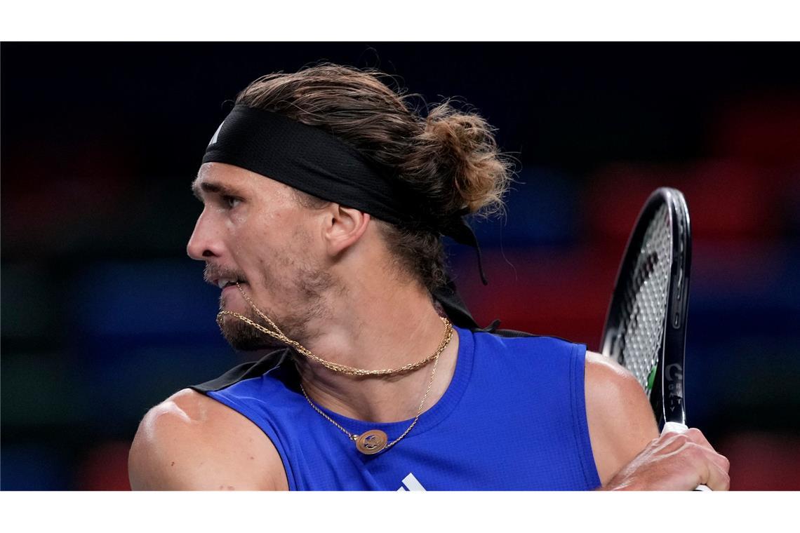 Alexander Zverev kämpft sich in Shanghai ins Achtelfinale.