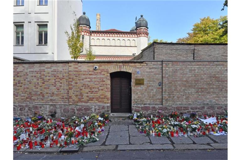 Am 9. Oktober 2019 hatte ein schwer bewaffneter Rechtsextremist versucht, die Synagoge in Halle zu stürmen und ein Massaker anzurichten. Foto: Hendrik Schmidt/dpa-Zentralbild/dpa/Archiv