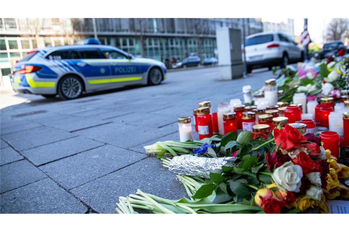 Am Donnerstag war ein 24-jähriger Afghane mit einem Auto in München in eine Gruppe von Demonstranten gefahren und hatte fast 40 Menschen teilweise sehr schwer verletzt.