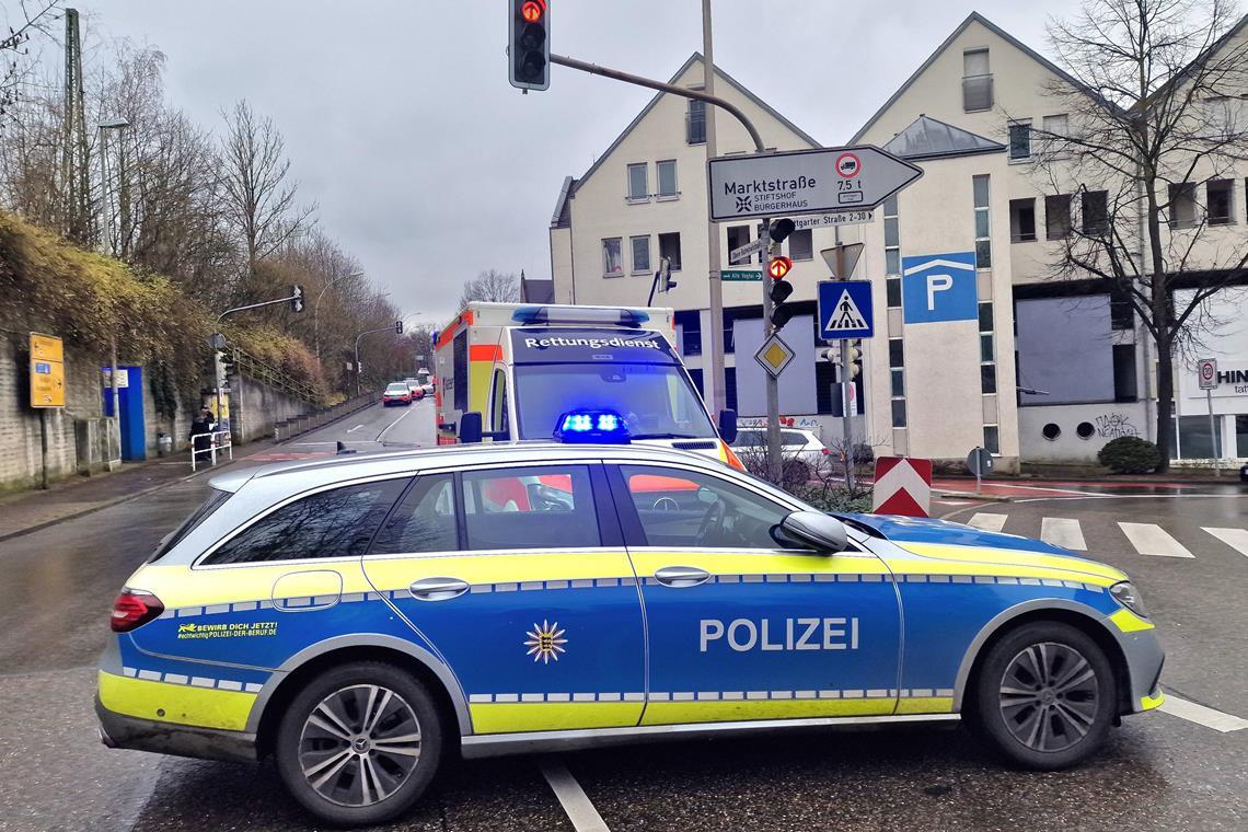 An der Einmündung des Adenauerplatzes in die Obere Bahnhofstraße gab es am Samstagnachmittag einen Polizeieinsatz. Foto: 7aktuell.de | Kevin Lermer