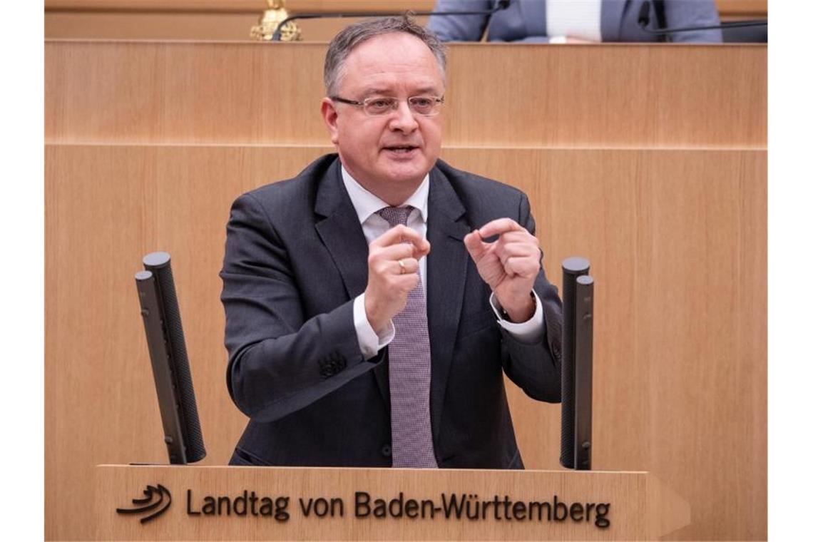 Stoch fordert weitere Milliardenhilfen für die Kommunen Andreas Stoch, Landesparteichef der baden-württembergischen SPD. Foto: Christoph Schmidt/dpa/Archivbild