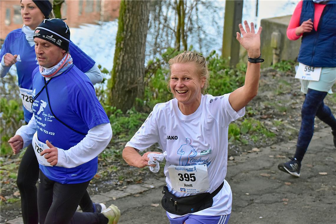 Anett Ritter. Laufend BKZ. Silvesterlauf 2024 in Backnang. SP