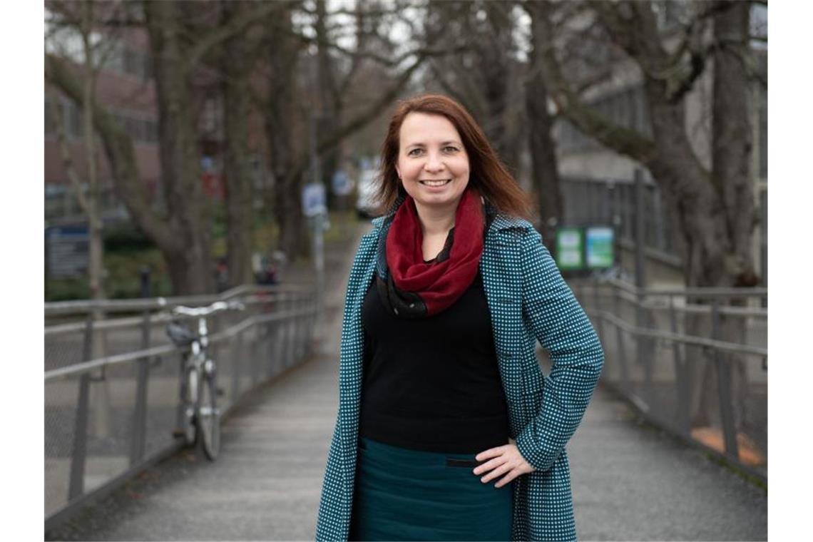 Karlsruhe: Fahrrad-Sammlerin wird Professorin für Radverkehr Angela Francke posiert für ein Foto. Foto: ---/Hochschule Karlsruhe/dpa/Archivbild