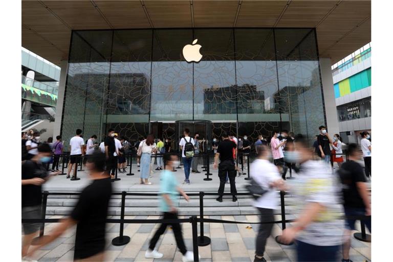Apple-Kunden müssen sich im Corona-Jahr gedulden. Das iPhone kommt später auf den Markt. Foto: Quan'yajun/SIPA Asia via ZUMA Wire/dpa