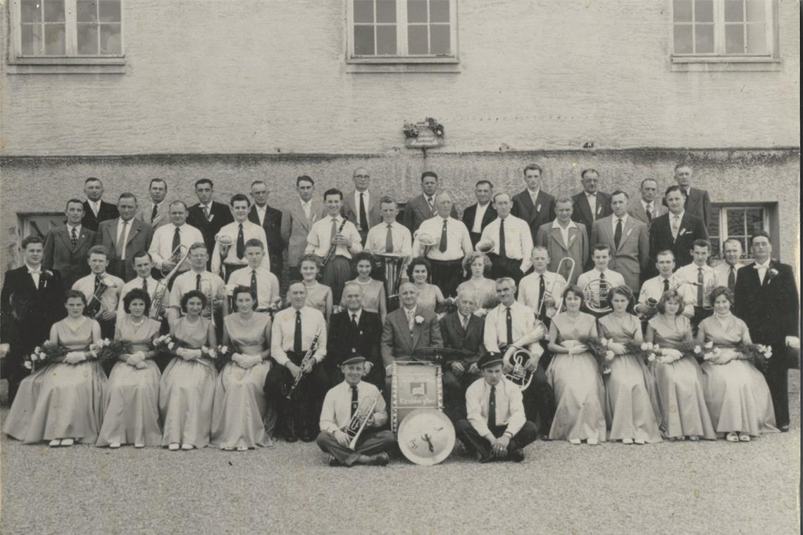 Auch das Gruppenbild aus dem Jahr 1958 zeigt die wachsende Beliebtheit des Vereins.