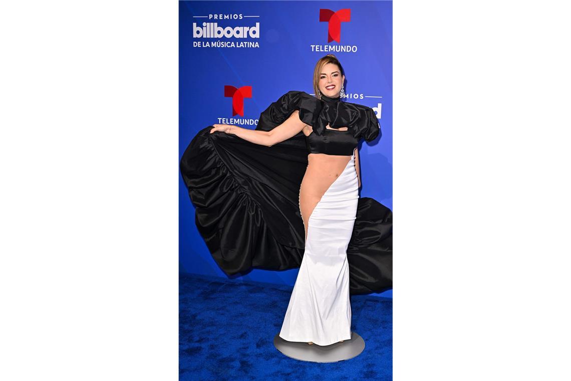 Auch das Kleid von Schauspielerin und Model Alicia Machado kann sich sehen lassen.