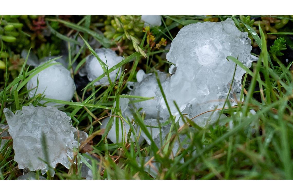 Auch Hagel ist im Südwesten möglich.