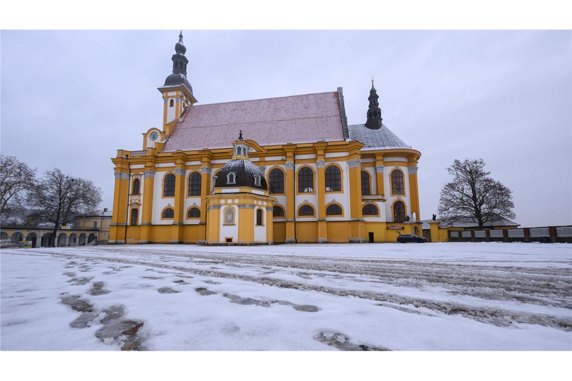 Auch im Osten könnte der Schnee bei den tiefen Temperaturen länger liegen bleiben.