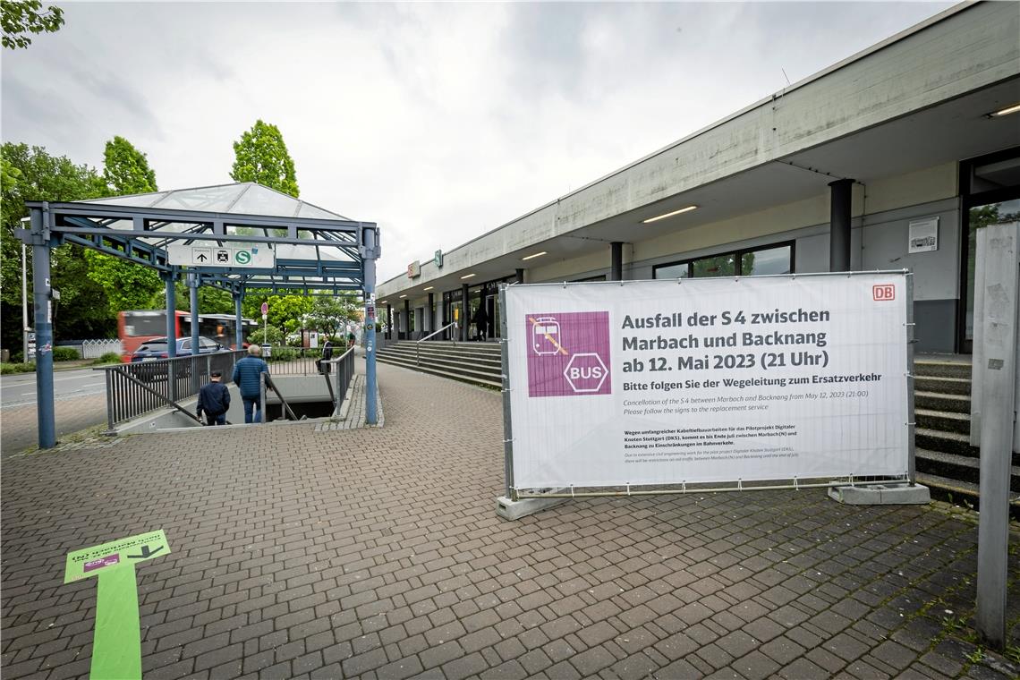 Auch in Backnang starten Busse des Schienenersatzverkehrs. Foto: Alexander Becher