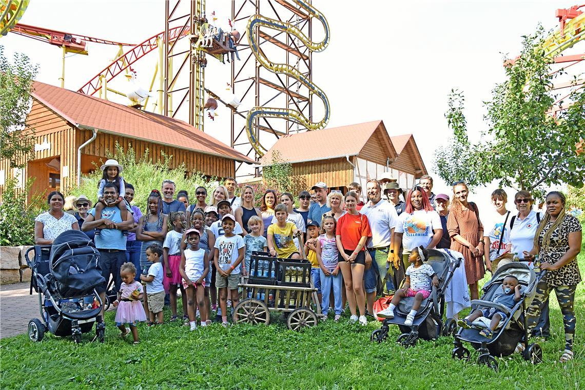 Auf den Ausflug in den Schwaben-Park mit dem DRK Althütte haben sich die geflüchteten Familien schon gefreut. Manche hätten schon Monate vorher danach gefragt, sagt Jörg Schuber vom Kreisverband. 