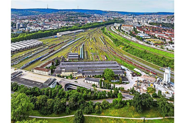 Auf den bisherigen Gleisflächen soll nach dem Willen der Stadt Stuttgart ein neues Wohnviertel entstehen. Ein Bundesgesetz macht das unmöglich.