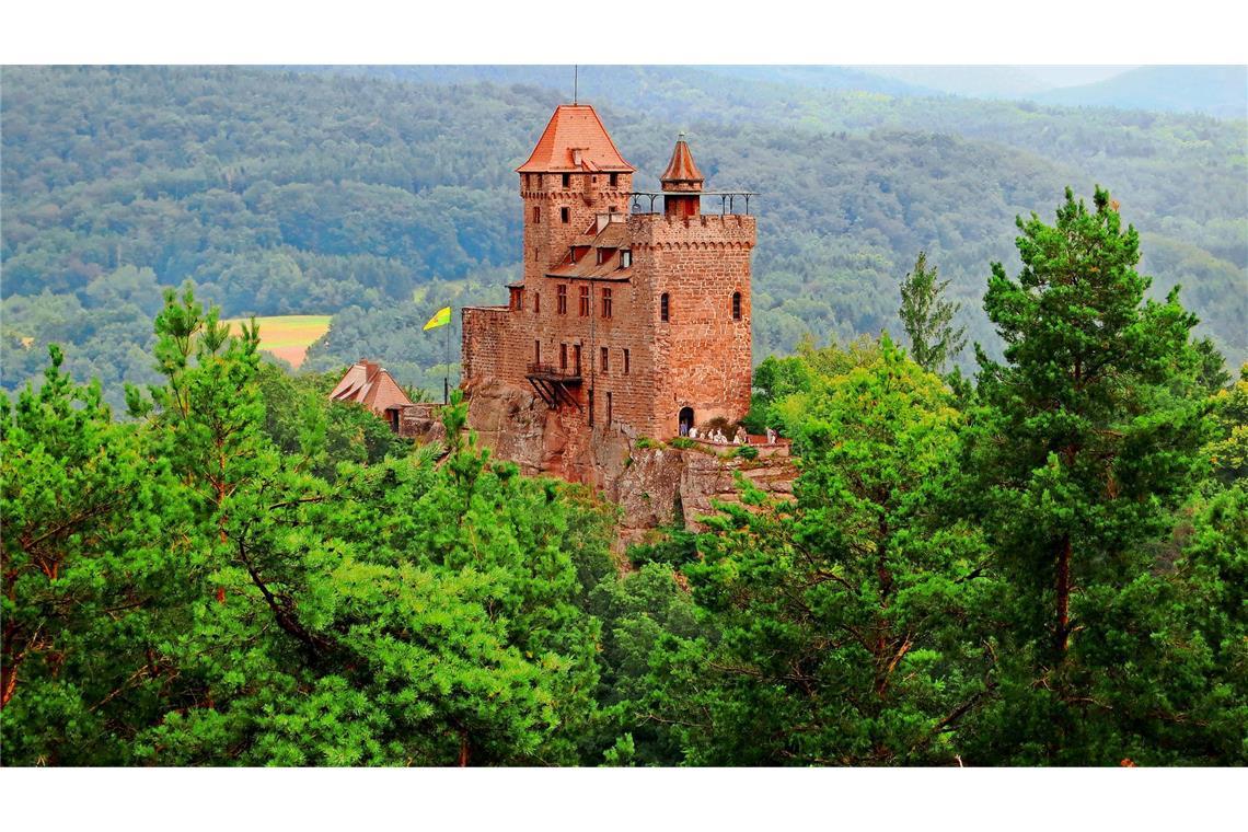 Auf der Raubritterburg Berwartstein hauste einst Hans Trapp. Seine Untaten sind ebenso legendär wie seine Burg.