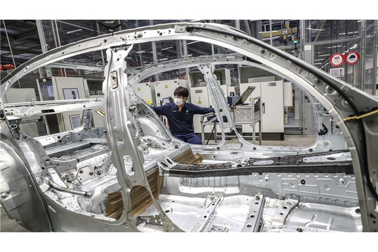 Autoproduktion im nordostchinesischen Shenyang. Laut dem Statitischen Bundesamt ist der chinesische Anteil an den Importen reiner Elektroautos zuletzt deutlich gestiegen.