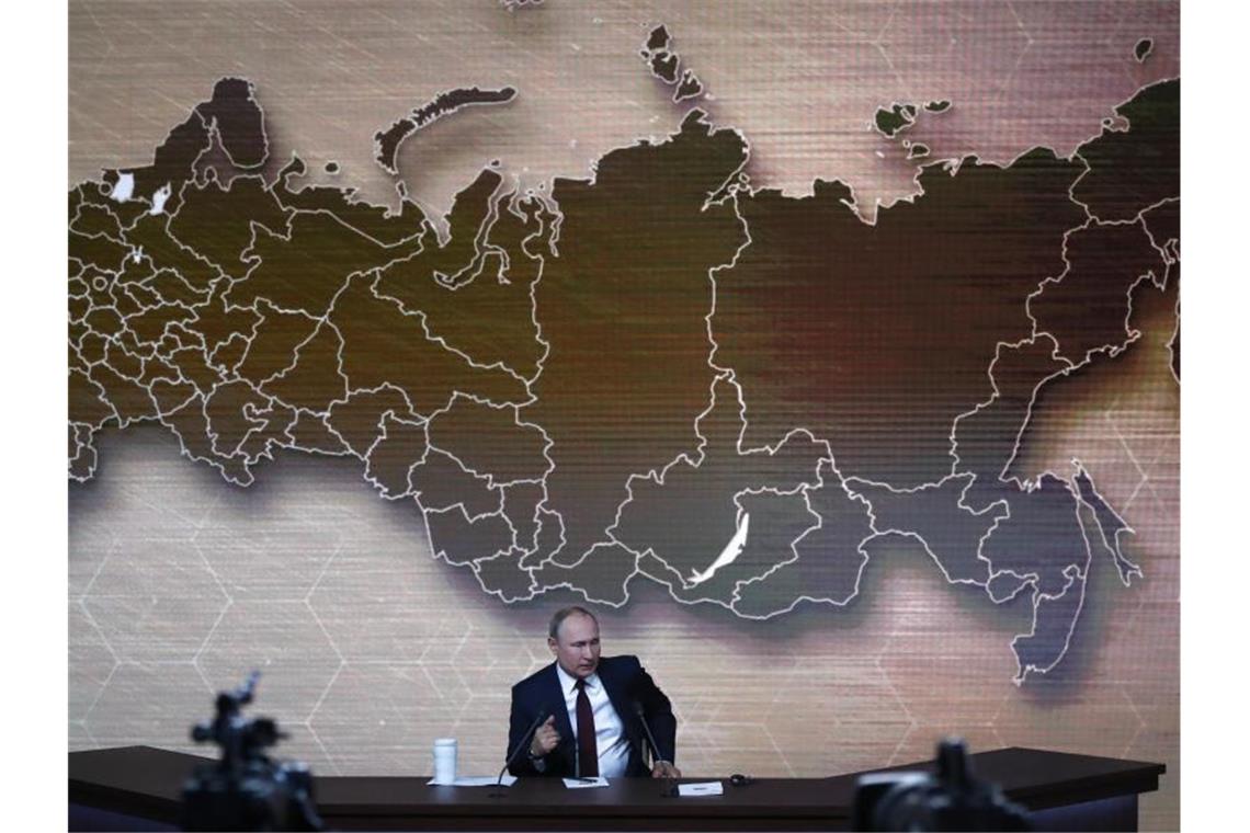 Umfrage: Trump gefährlicher als Putin, Kim, Xi und Chamenei Autoritärer Herrscher über ein Riesenreich: Der russische Präsident Wladimir Putin. Foto: Pavel Golovkin/AP/dpa