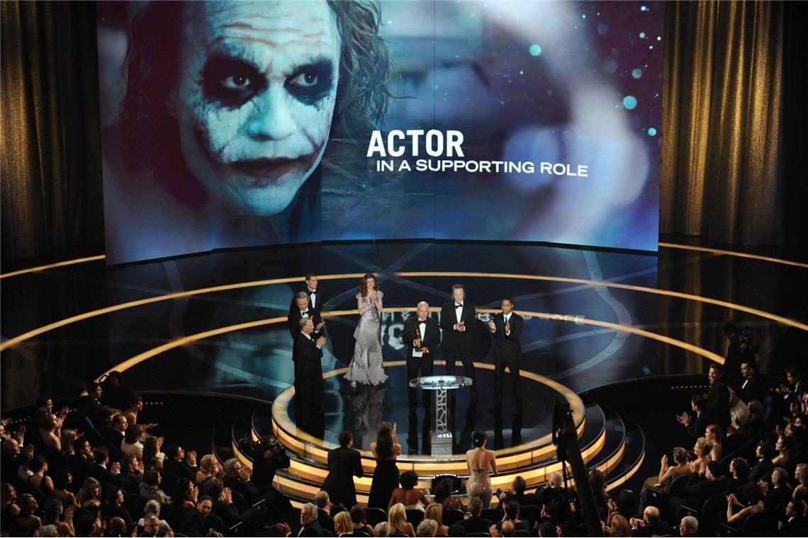 <b>2009:</b> Posthum erhält Heath Ledger den Oscar für die beste männliche Nebenrolle. Der australische Schauspieler war ein Jahr zuvor an einer Überdosis gestorben.