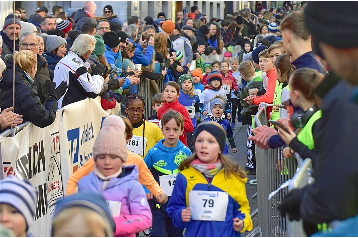 Bambinilauf. Silvesterlauf 2024 in Backnang. SP