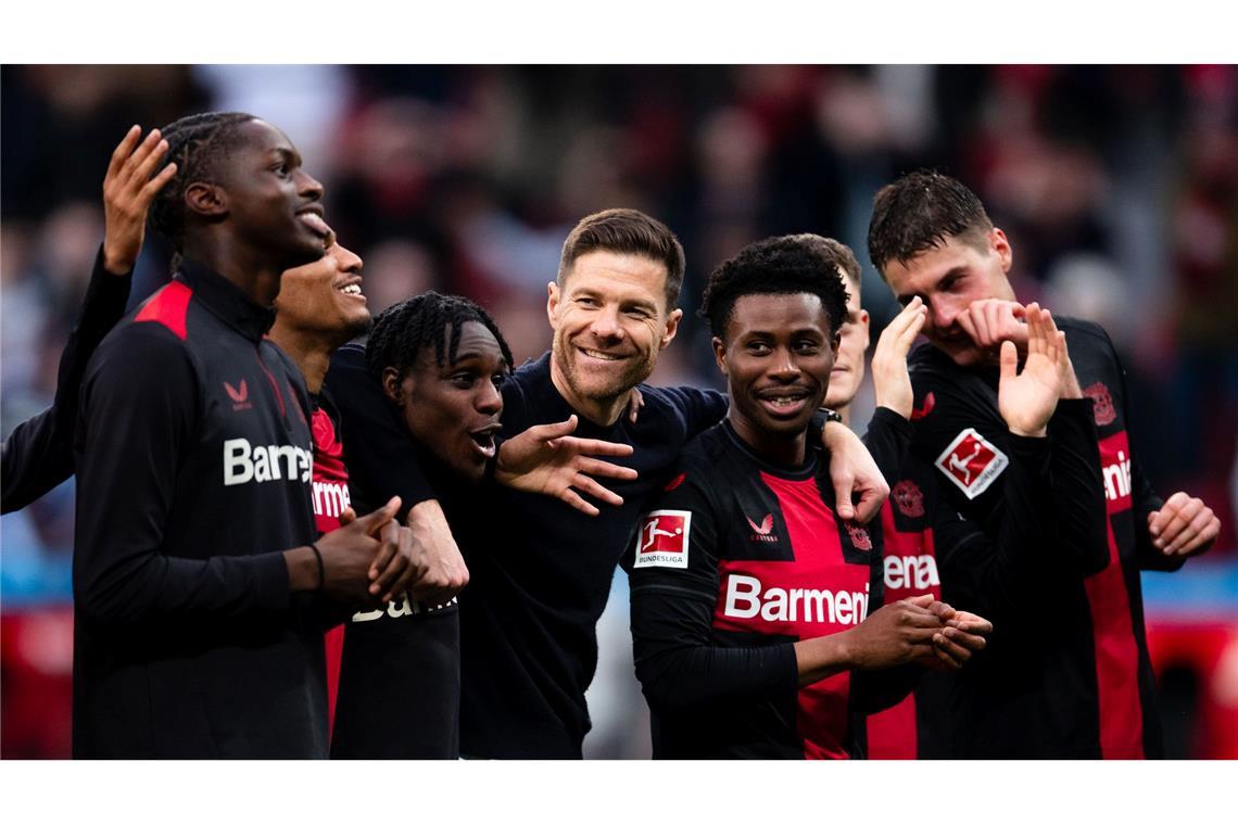 Bayer 04 Leverkusen steht kurz vor dem Gewinn ihrer ersten Meisterschaft.