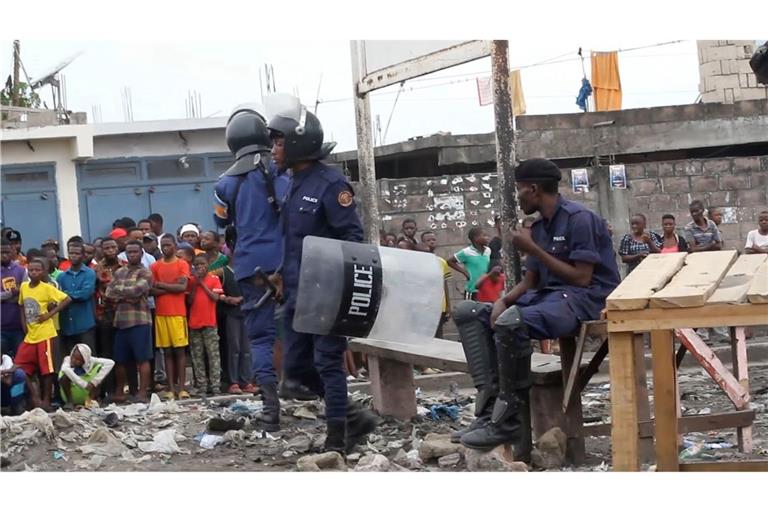 Bei einem Fluchtversuch aus dem Zentral-Gefängnis von Kinshasa sind mindestens 129 Menschen ums Leben gekommen.