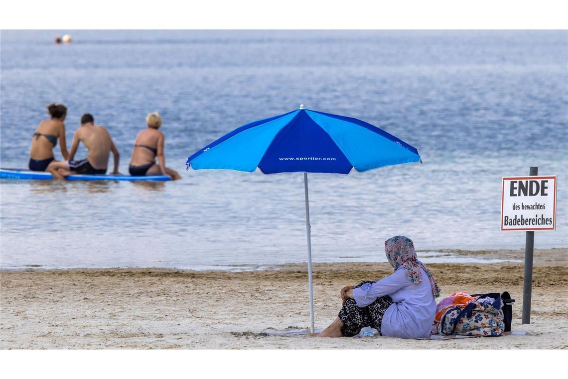 Beim Baden im Neustädter See ist ein 62-Jähriger aus Schwerin ums Leben gekommen.