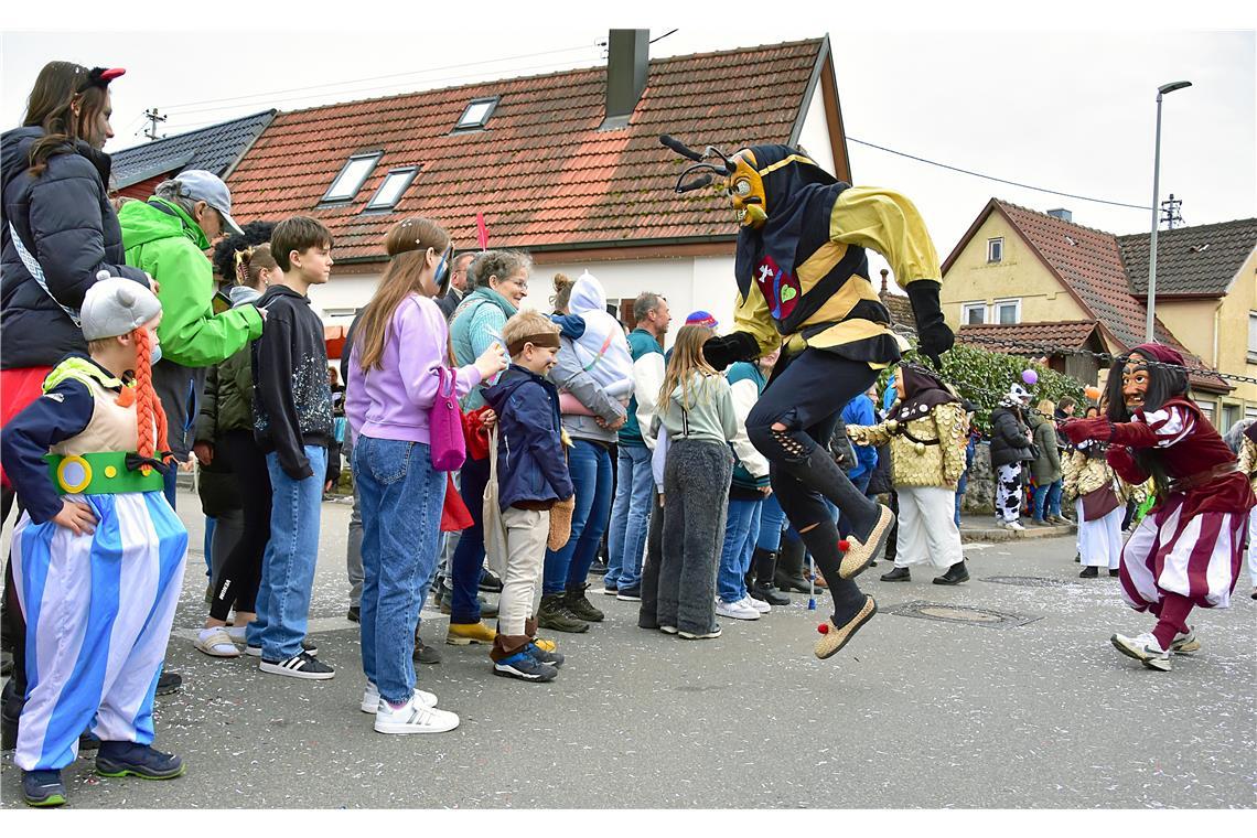 Beino hedd die Wefzg gschdocha. Zum Glück ist die Wespe der Wexhainer Narrenzuft...