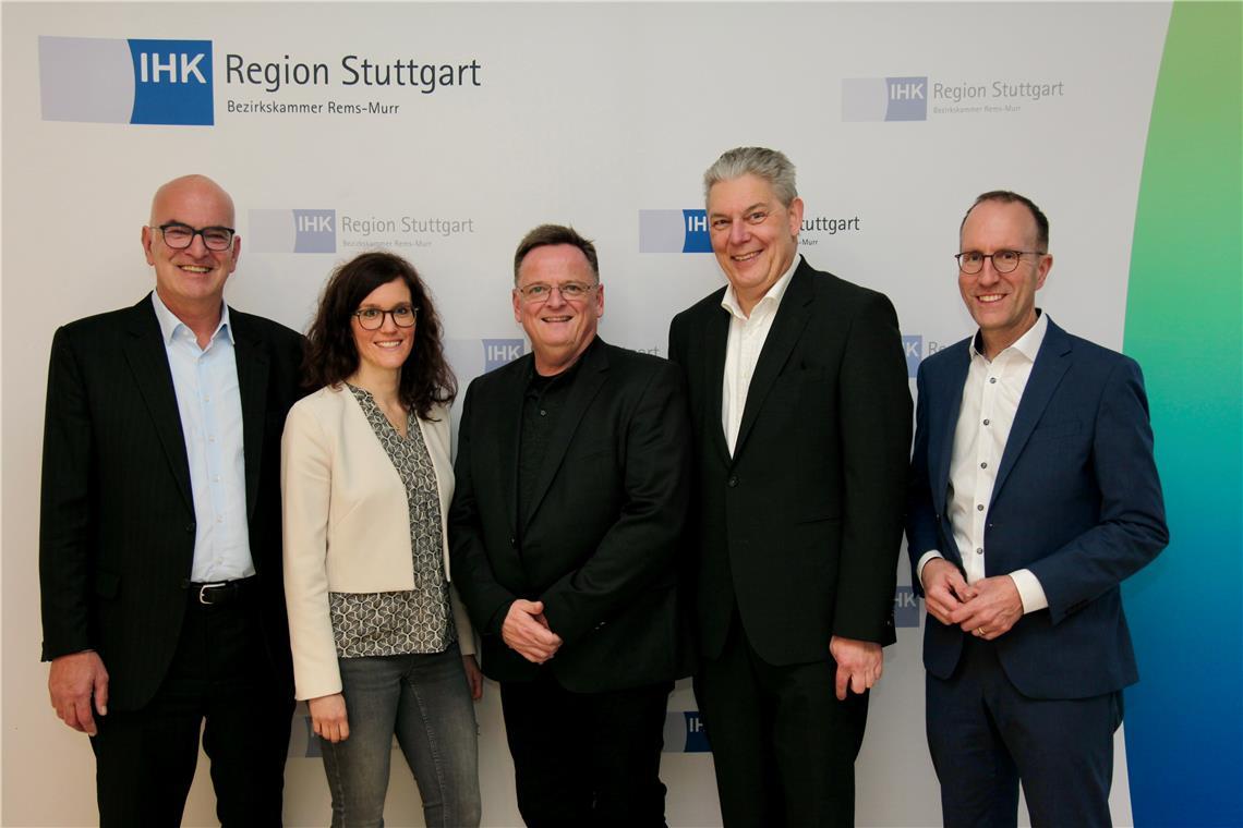 Bekannte Gesichter im neuen IHK-Präsidium: Markus Höfliger (von links), Verena Meier-Bund, Claus Paal, Ullrich Villinger und Geschäftsführer Markus Beier. Foto: IHK Rems-Murr