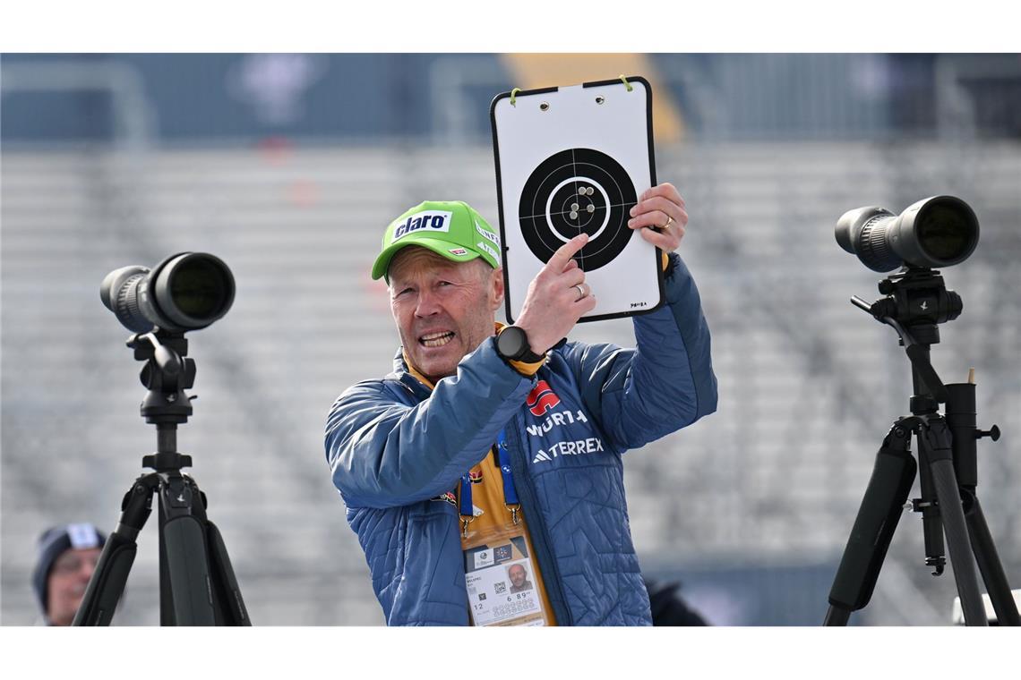 Biathlon-Bundestrainer Uros Velepec  habe darum gebeten, von seinen Aufgaben entbunden zu werden.