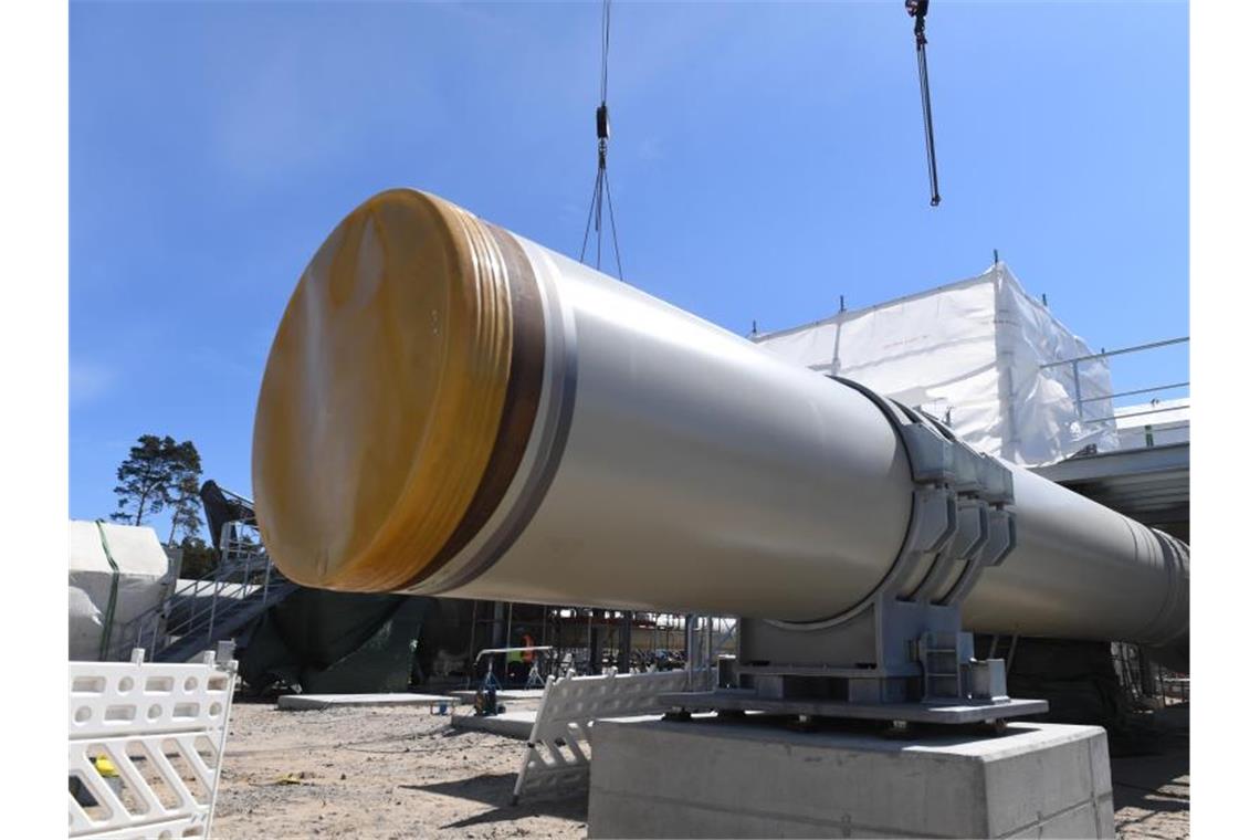 Russland: Gazprom kann Nord Stream 2 notfalls alleine bauen Blick auf die Baustelle der Empfangsstation der Ostseepipeline „Nord Stream 2“ bei Lubmin. Foto: Stefan Sauer