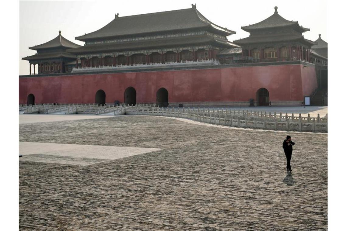 Mit SUV in die Verbotene Stadt: Empörung über Chinas Reiche Blick in die menschenleere Verbotene Stadt, in der Autos streng verboten sind. Foto: Britta Pedersen/zb/dpa/Archiv