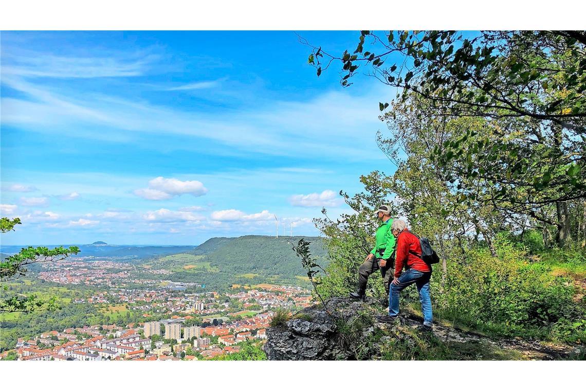 Blick vom Bodenfels ins Filstal mit Geislingen, Kuchen und Süßen