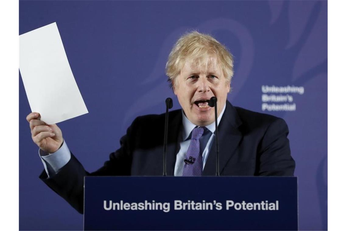 Nach dem Brexit: Der Verhandlungspoker geht los Boris Johnson präsentiert die britischen Eckpunkten für die Verhandlungen mit der EU. Foto: Frank Augstein/AP/dpa