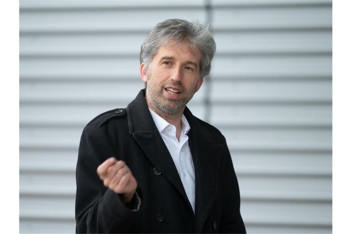 OB Palmer wirft Teilen der Grünen „Ausgrenzung“ vor Boris Palmer (Grüne), Oberbürgermeister von Tübingen, gestikuliert. Foto: Marijan Murat/dpa
