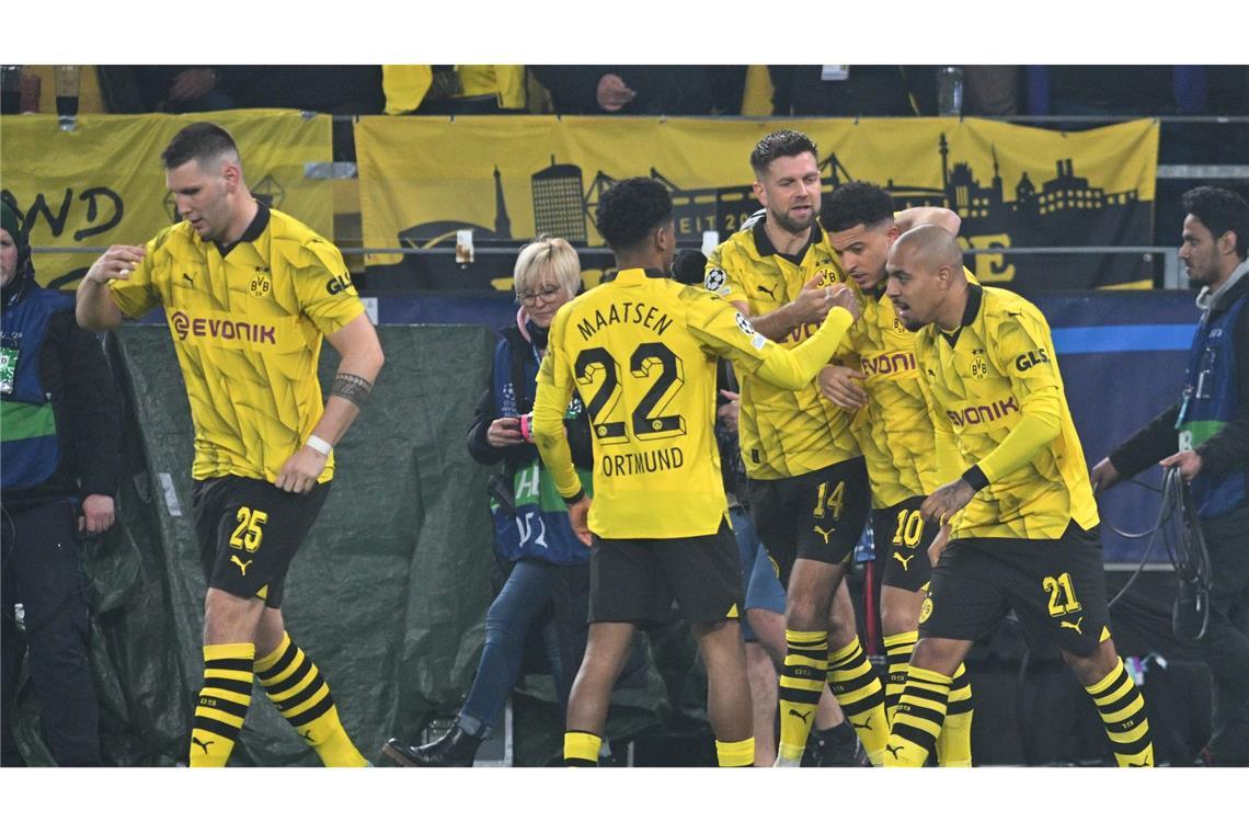 Borussia Dortmund zieht nach einem Sieg gegen PSV Eindhoven ins Champions-League-Viertelfinale ein.