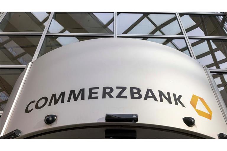 Bund verkauft Teile der Commerzbank an Unicredit.