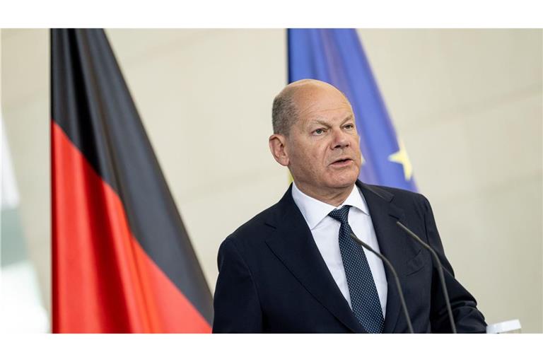 Bundeskanzler Olaf Scholz (SPD) spricht auf einer Pressekonferenz.