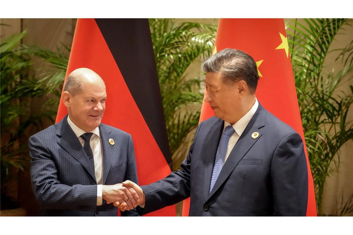 Bundeskanzler Olaf Scholz und der chinesische Staatspräsident Xi Jinping treffen sich am Rande des G20-Gipfels in Rio zu einem bilateralen Gespräch.