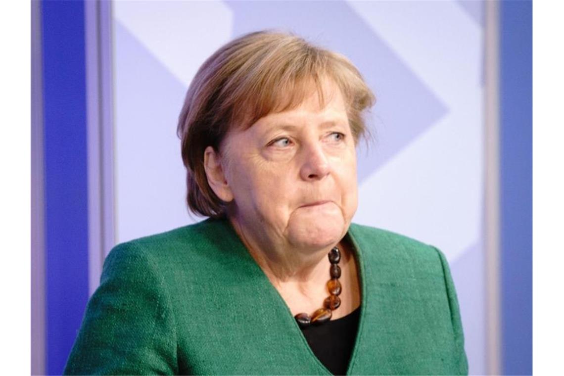 Merkel macht Druck für Digitalisierung der Ausbildung Bundeskanzlerin Angela Merkel (CDU) bei einer digitalen Dialogreihe. Foto: Kay Nietfeld/dpa Pool/dpa