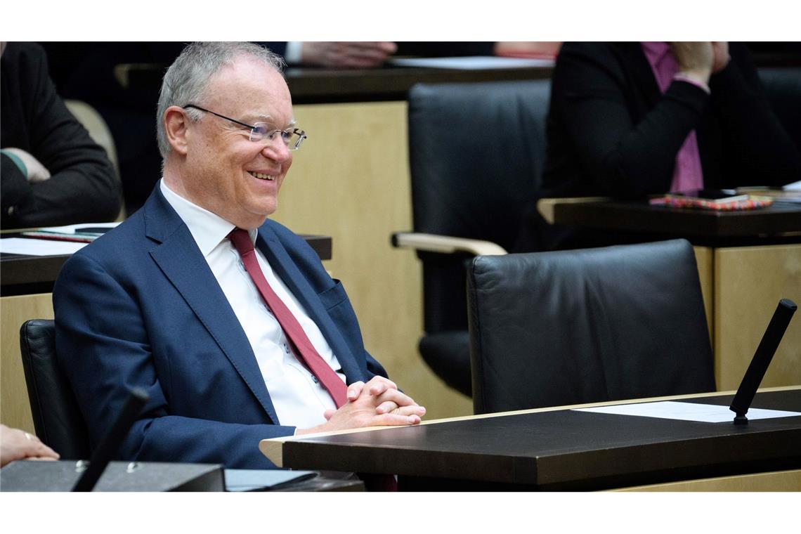 Bundesrat dringt auf leichteren Abschuss von Wölfen Bundesrat verabschiedet Niedersachsens Ministerpräsidenten Weil.