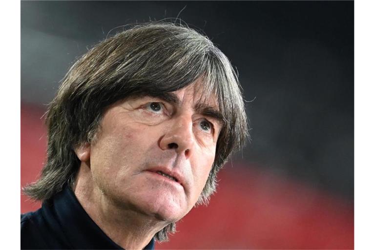 Bundestrainer Joachim Löw ist blickt weiter optimistisch in die Zukunft. Foto: Federico Gambarini/dpa