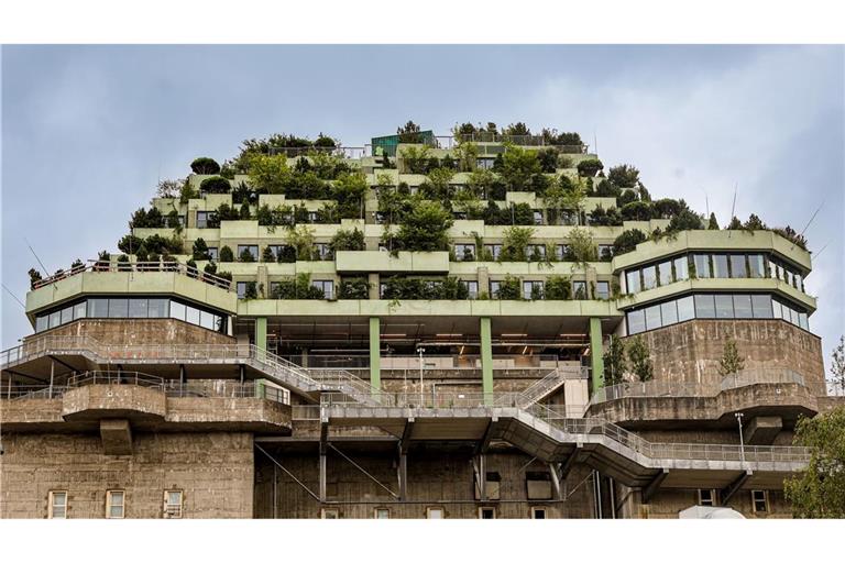 Bunkeranlagen, wie dieser Flakbunker aus dem Zweiten Weltkrieg in Hamburg (St. Pauli), wurden in Friedenszeiten unter anderem zu Kunst- und Kulturstätten umgestaltet.