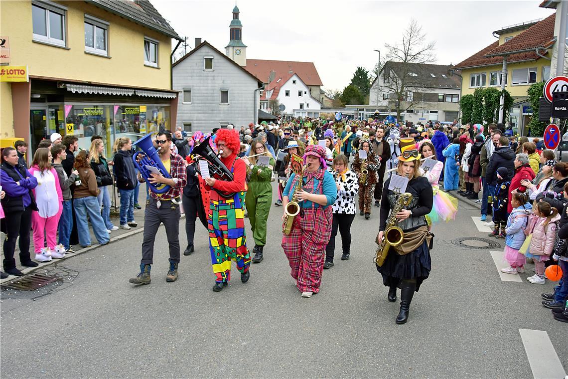 Bunte Vielfalt. Der Musikverein Althütte bringt ordentlich musikalische Farbe in...