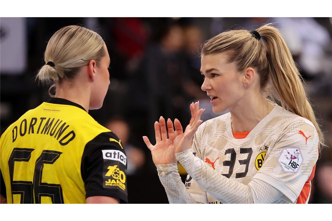 BVB-Torhüterin Tess Lieder (früher SG BBM) im Gespräch mit Dana Bleckmann