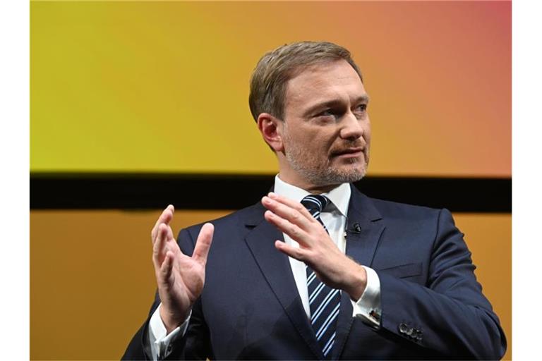 Christian Lindner, Bundesvorsitzender der FDP, spricht beim Dreikönigstreffen der Freien Demokraten. Foto: Uli Deck/dpa