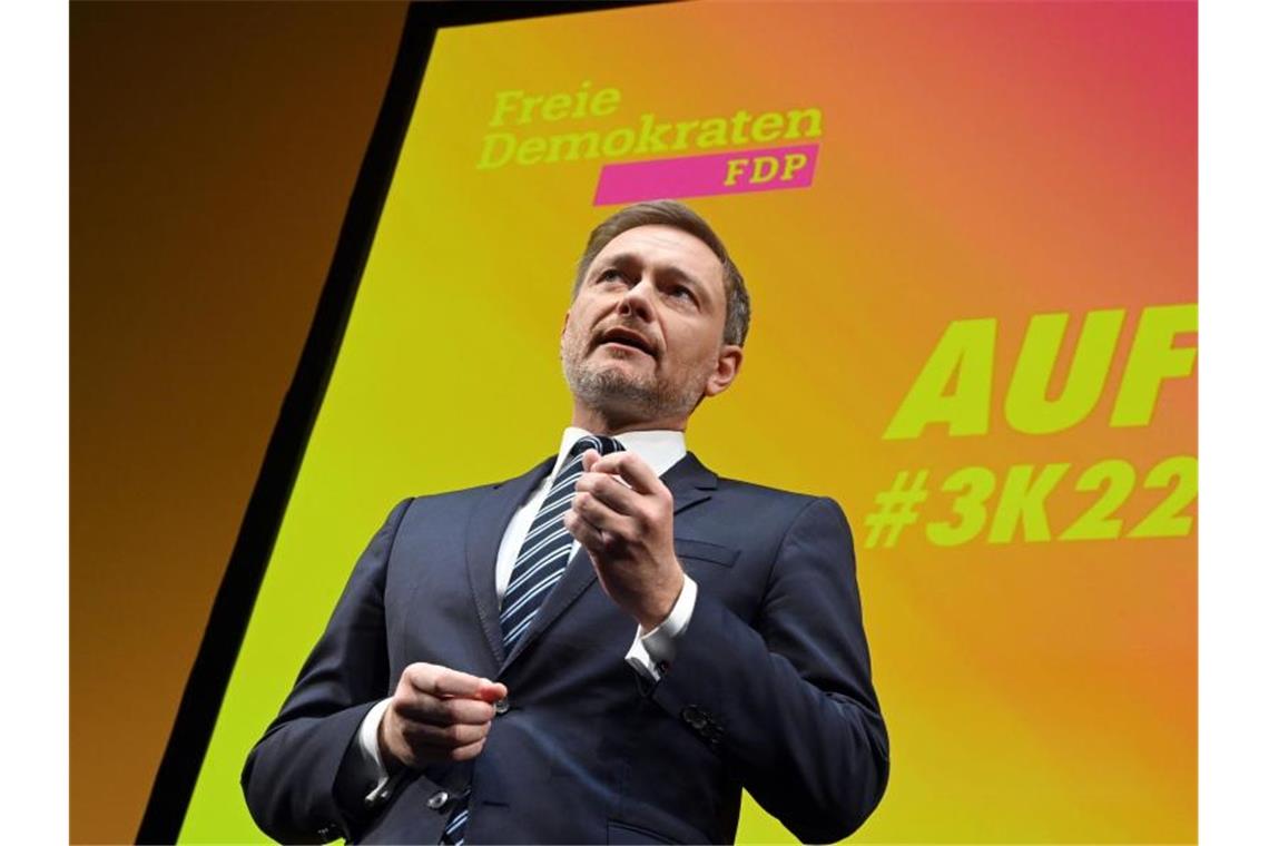 Christian Lindner, Bundesvorsitzender der FDP, spricht beim Dreikönigstreffen. Foto: Uli Deck/dpa