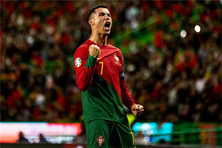 Cristiano Ronaldo im März 2023 bei einem UEFA Euro 2024-Qualifikationsspiel zwischen Portugal und Liechtenstein